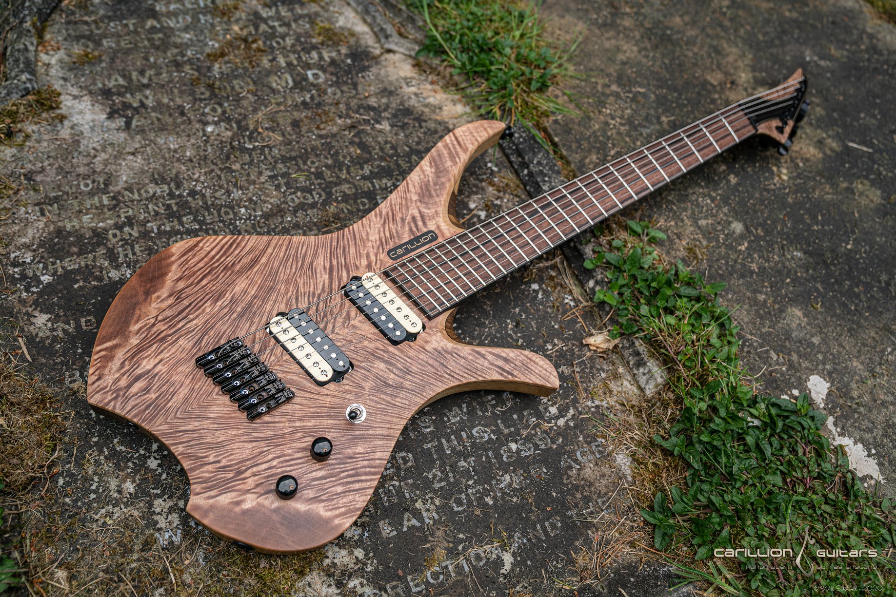 carillion guitar enigma